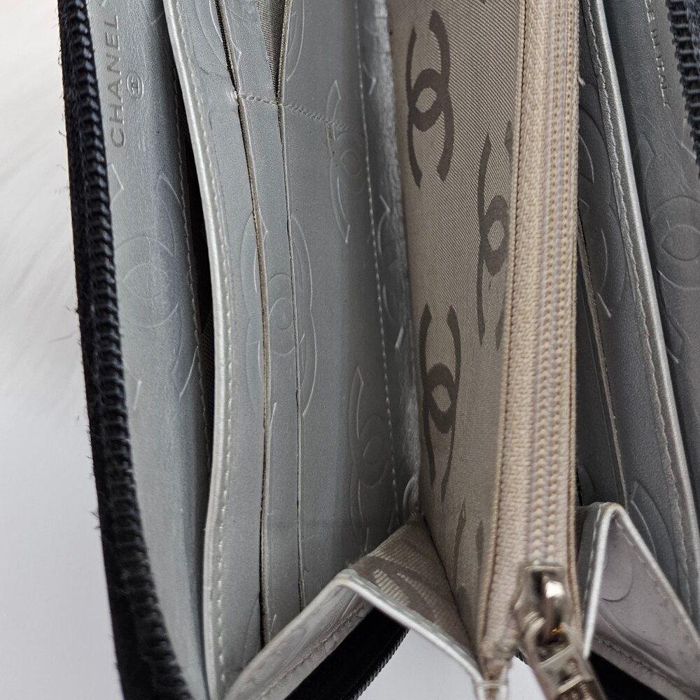 Chanel  Black Quilted Leather Cambon Ligne Zippy Organizer Wallet - Picture 15 of 17